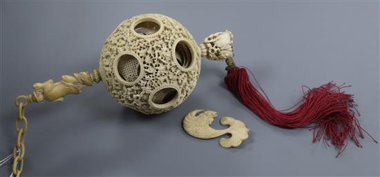 A Chinese Export ivory concentric ball, 18th century Diameter 10cm